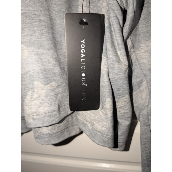 Yogalicious Lux Cropped Hoodie Gray White Camo Size XL Thumb Holes NEW NWT - Picture 5 of 10